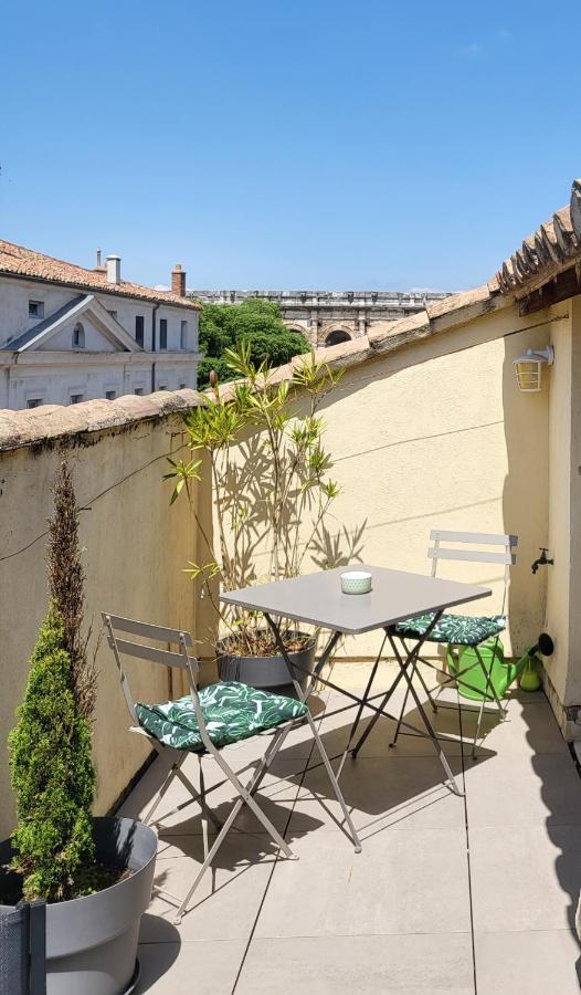 La Dolce Vita Nimoise Terrasse 100 M Des Arenes Nimes Bagian luar foto